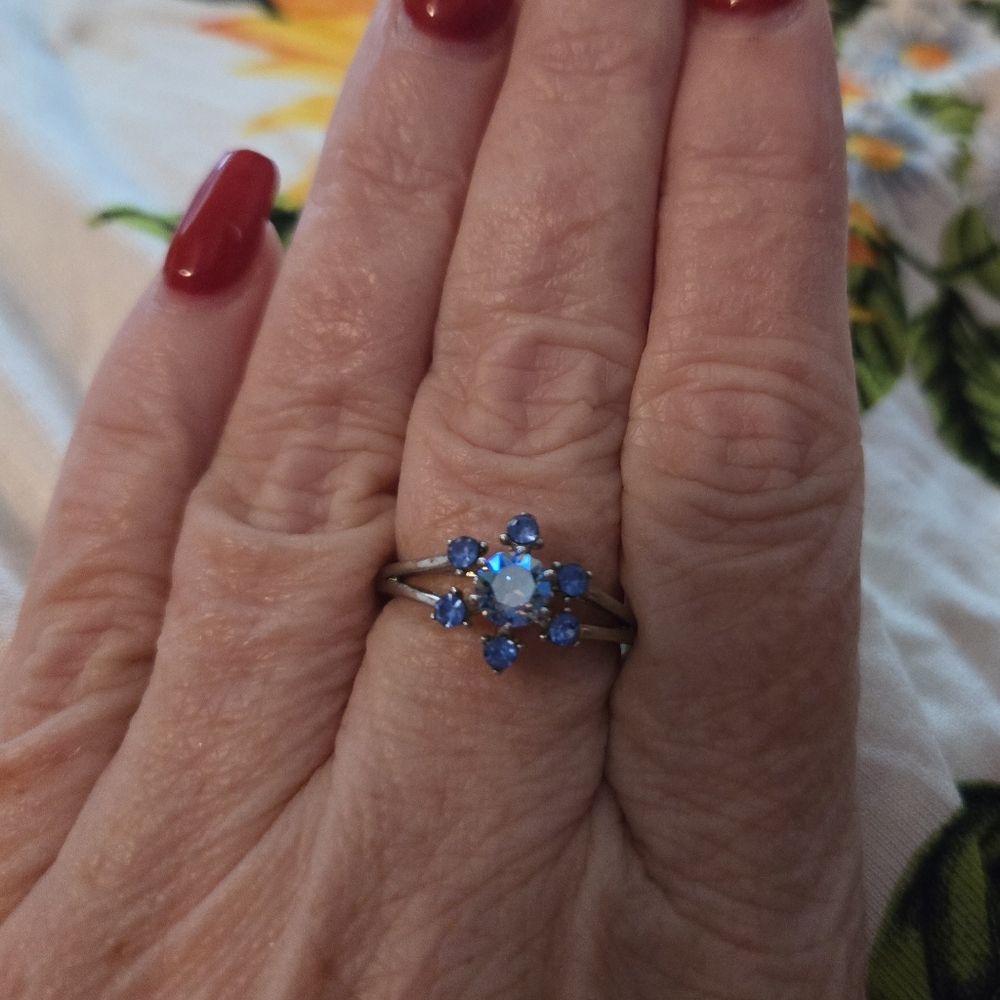Sz 9 silver blue stone ring - Picture 2 of 3